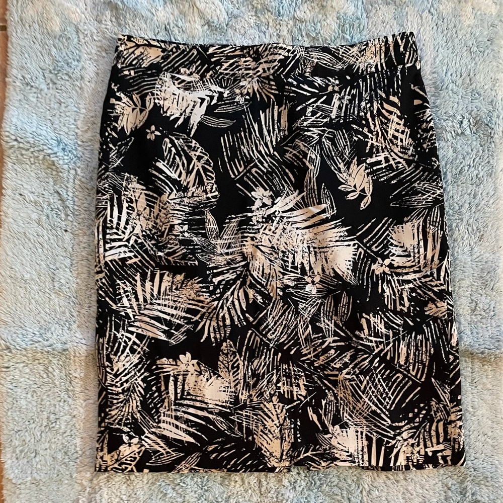 Van Heusen knee length skirt